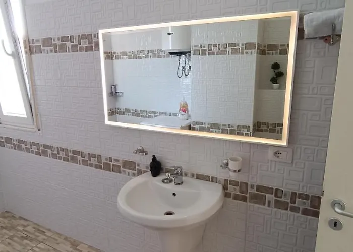 דירה I Ii טיראנה