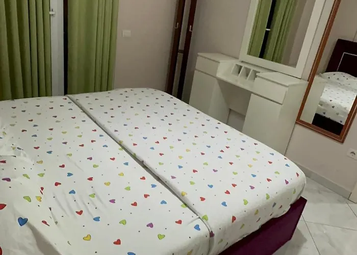 I Ii דירה טיראנה