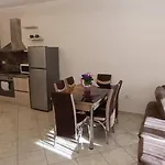 I Ii